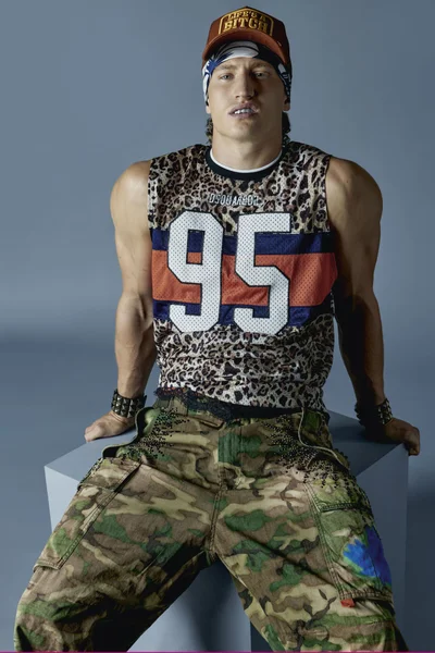 Look 19